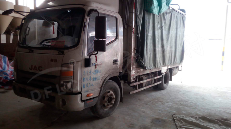 裝卸 貨車(chē) 發(fā)貨