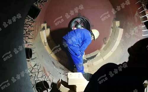 耐火澆注料在加熱爐爐膛的使用原來(lái)有這么多說(shuō)法