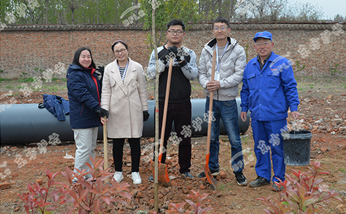 植樹活動 | 綠水青山就是金山銀山，東方爐襯組織員工義務(wù)植樹